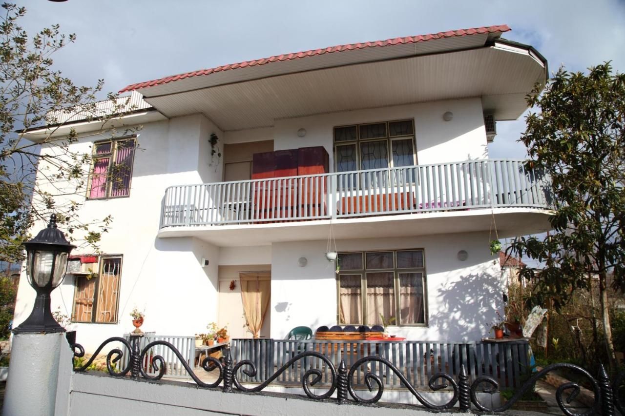 Гостевой дом Romashka Guest house Сухум-9